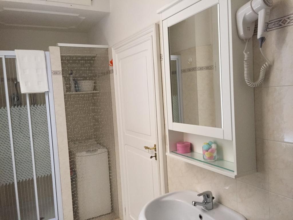 Temporary House Oberdan Apartment Bologna Ngoại thất bức ảnh