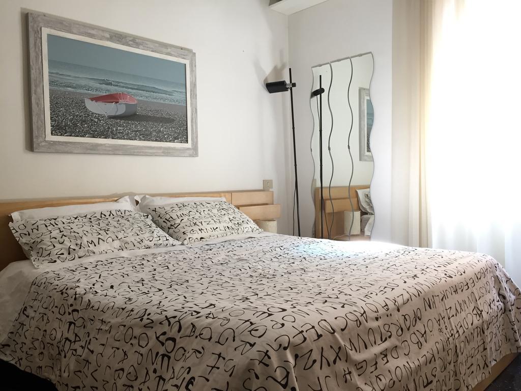 Temporary House Oberdan Apartment Bologna Ngoại thất bức ảnh