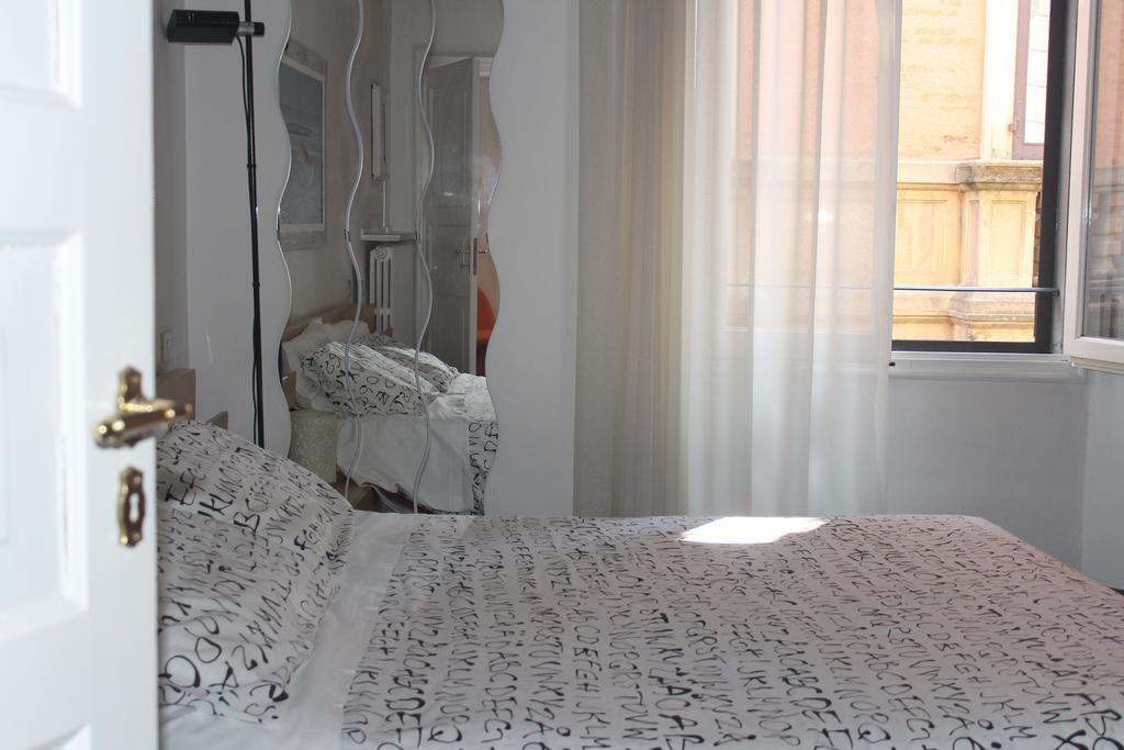 Temporary House Oberdan Apartment Bologna Ngoại thất bức ảnh
