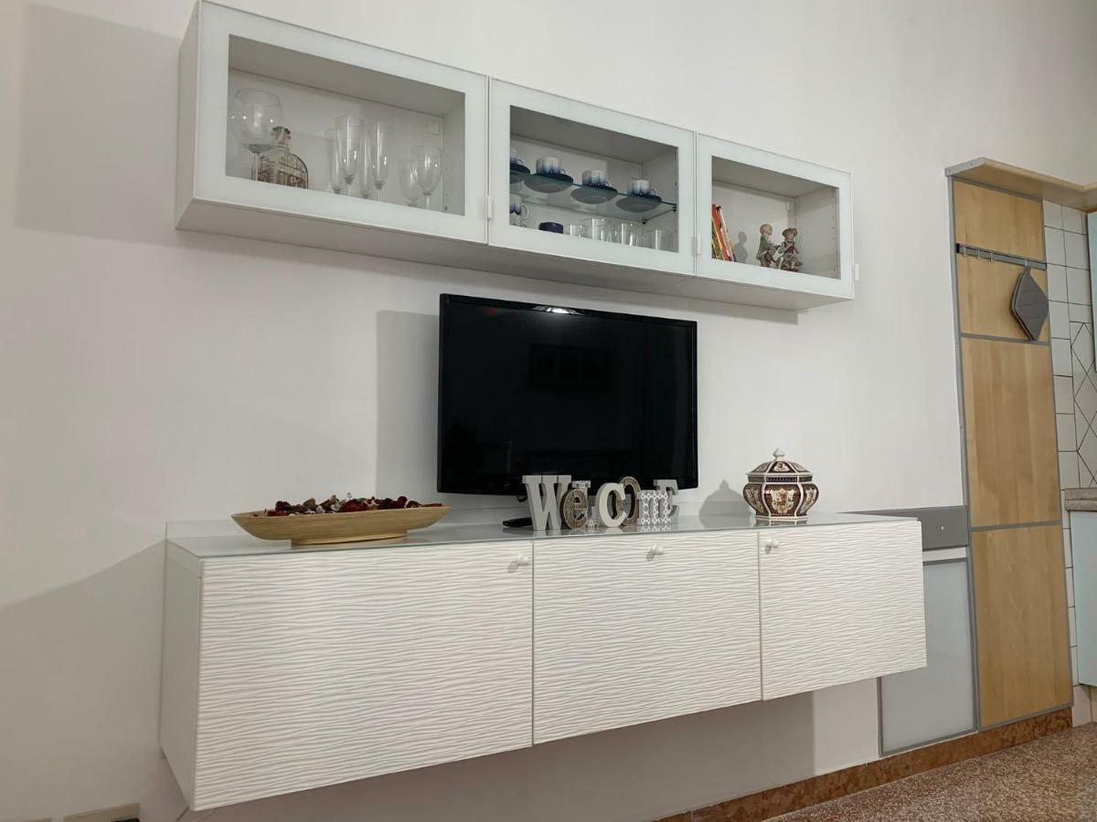 Temporary House Oberdan Apartment Bologna Ngoại thất bức ảnh