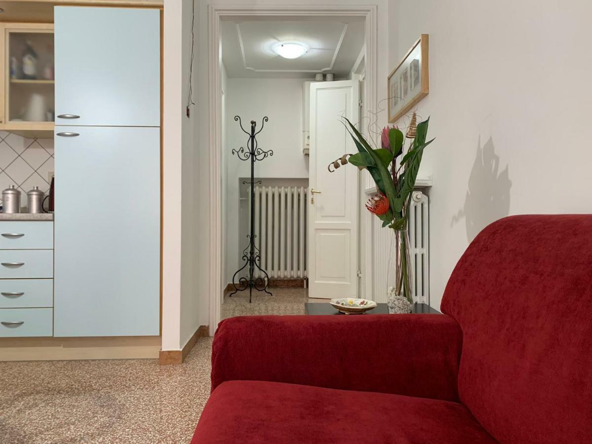 Temporary House Oberdan Apartment Bologna Ngoại thất bức ảnh